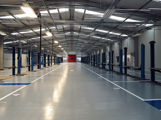 Top-Quality Epoxy Floor Paint | Ideal for Industrial and Home Floors